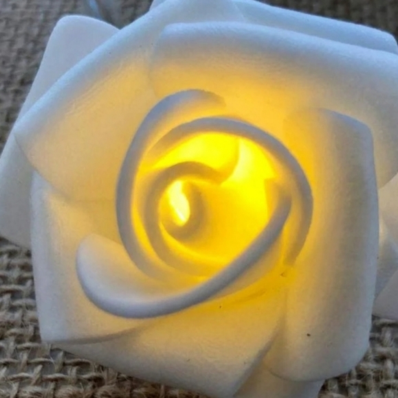 💙🏍LED Bettery Operated Yellow Rose Lights - Picture 5 of 8